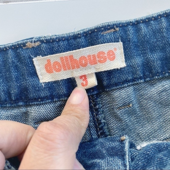 Dollhouse Hi Rise jean shorts, side ties Size 3 - Picture 6 of 11